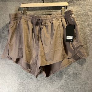 90 Degree By Reflex Women's Athletic Shorts - 2X